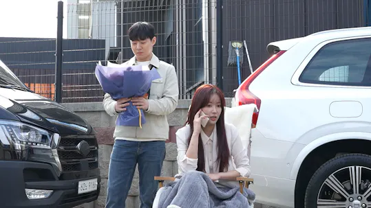 Beauty and Mr. Romantic Behind The Scenes 5