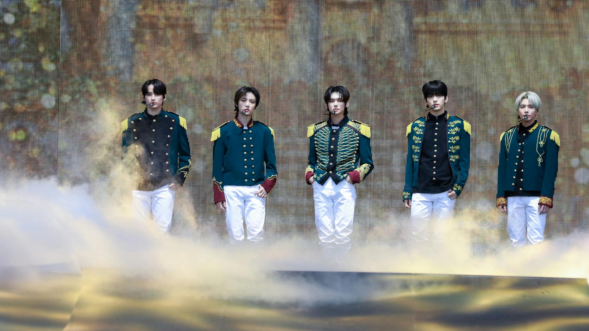 TOMORROW X TOGETHER ACT: SWEET MIRAGE in LA | Watch Korean Series